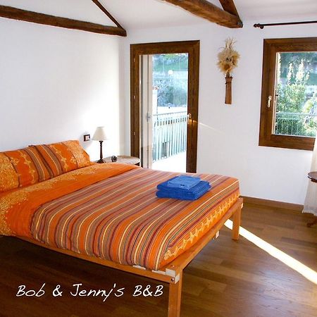 ויצ'נצה Bob And Jenny'S B&B חדר תמונה