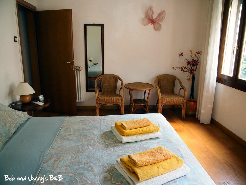 ויצ'נצה Bob And Jenny'S B&B חדר תמונה